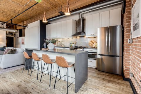 426 Queen Street E 406 Toronto ON M5A 1T4