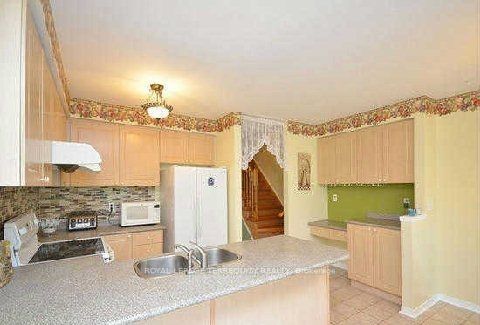 5030 Heatherleigh Avenue 185