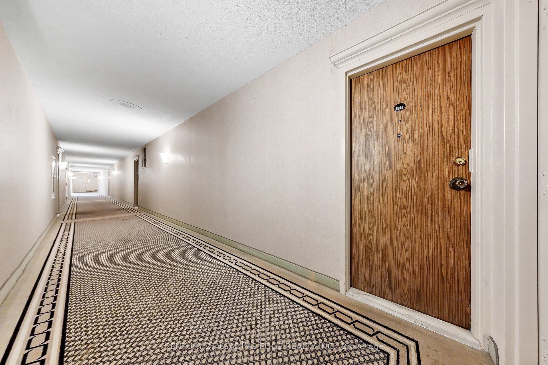 260 Seneca Hill Drive 1604