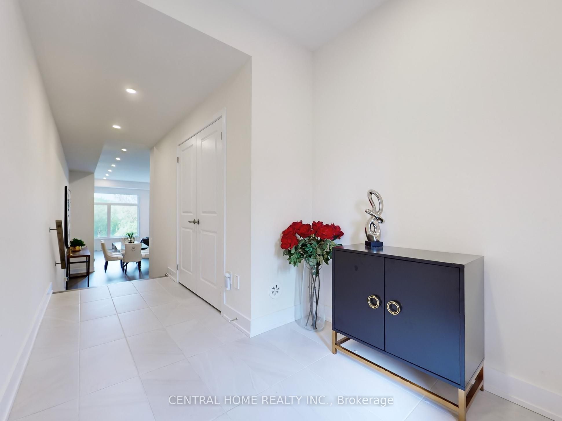 17 Knollview Lane