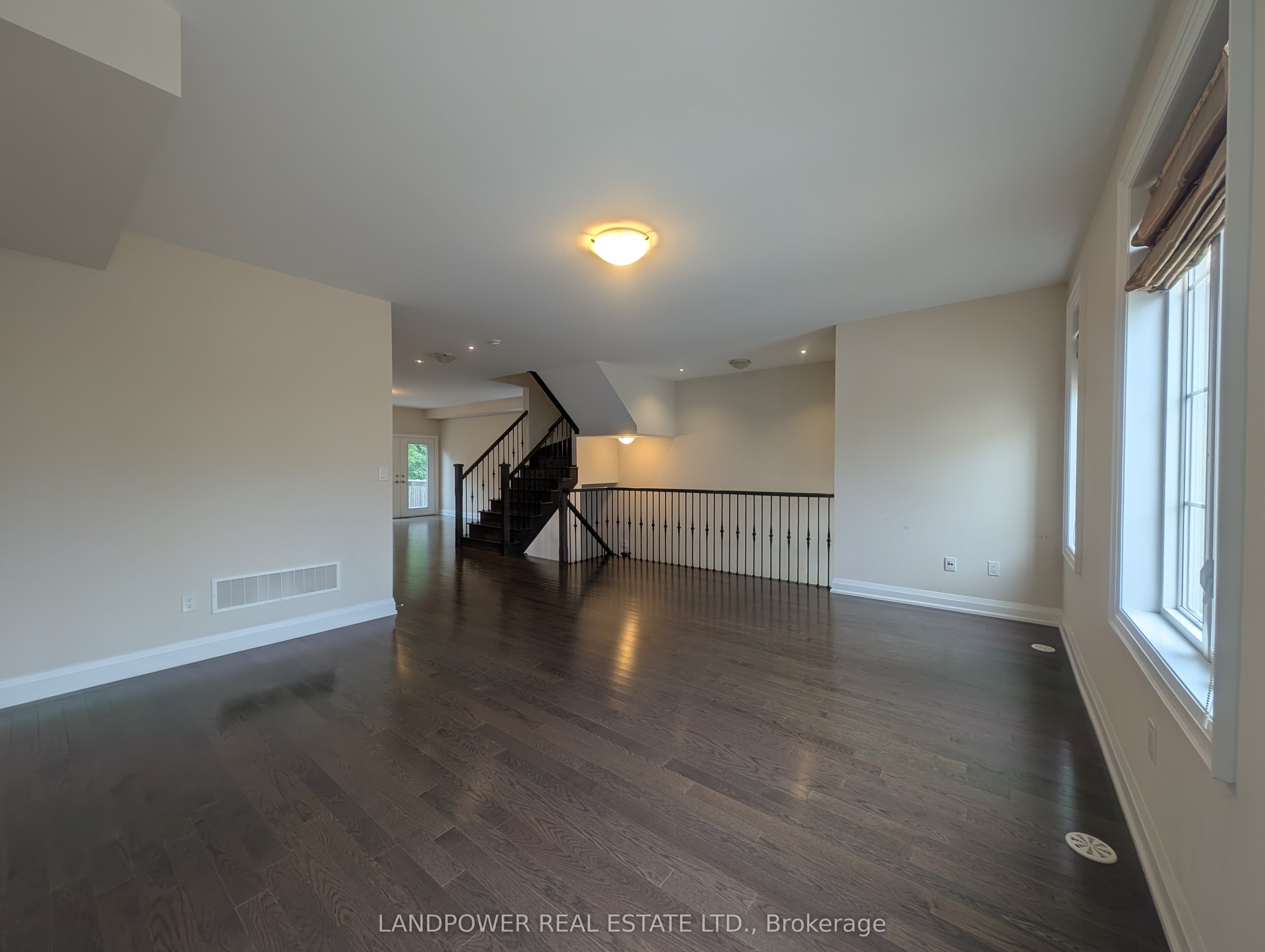28 Plowman Lane