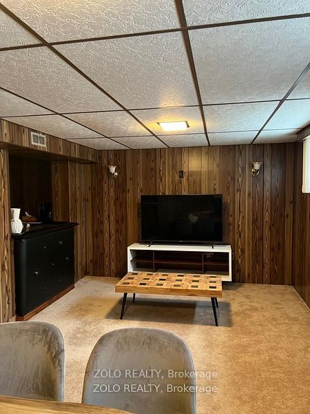 346 Wenlock Avenue Lower Level(basement)