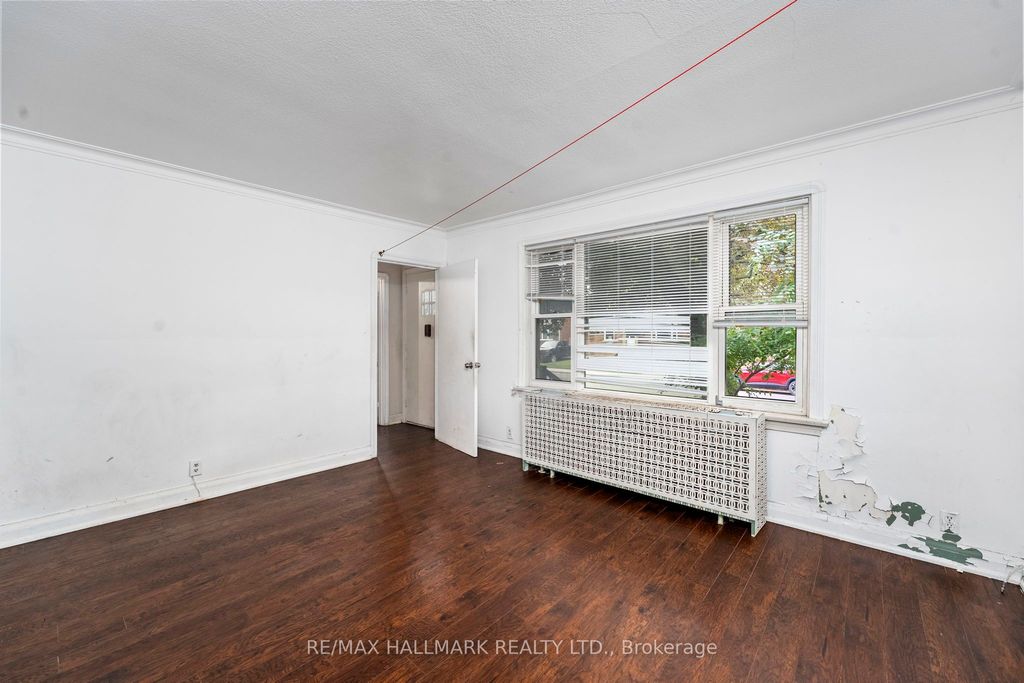 Photo of 21 Plaxton Drive, Toronto, ON M4B 2P6 (MLS # E12456019)
