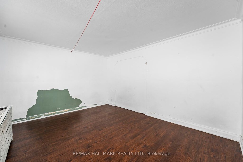 Photo of 21 Plaxton Drive, Toronto, ON M4B 2P6 (MLS # E12456019)