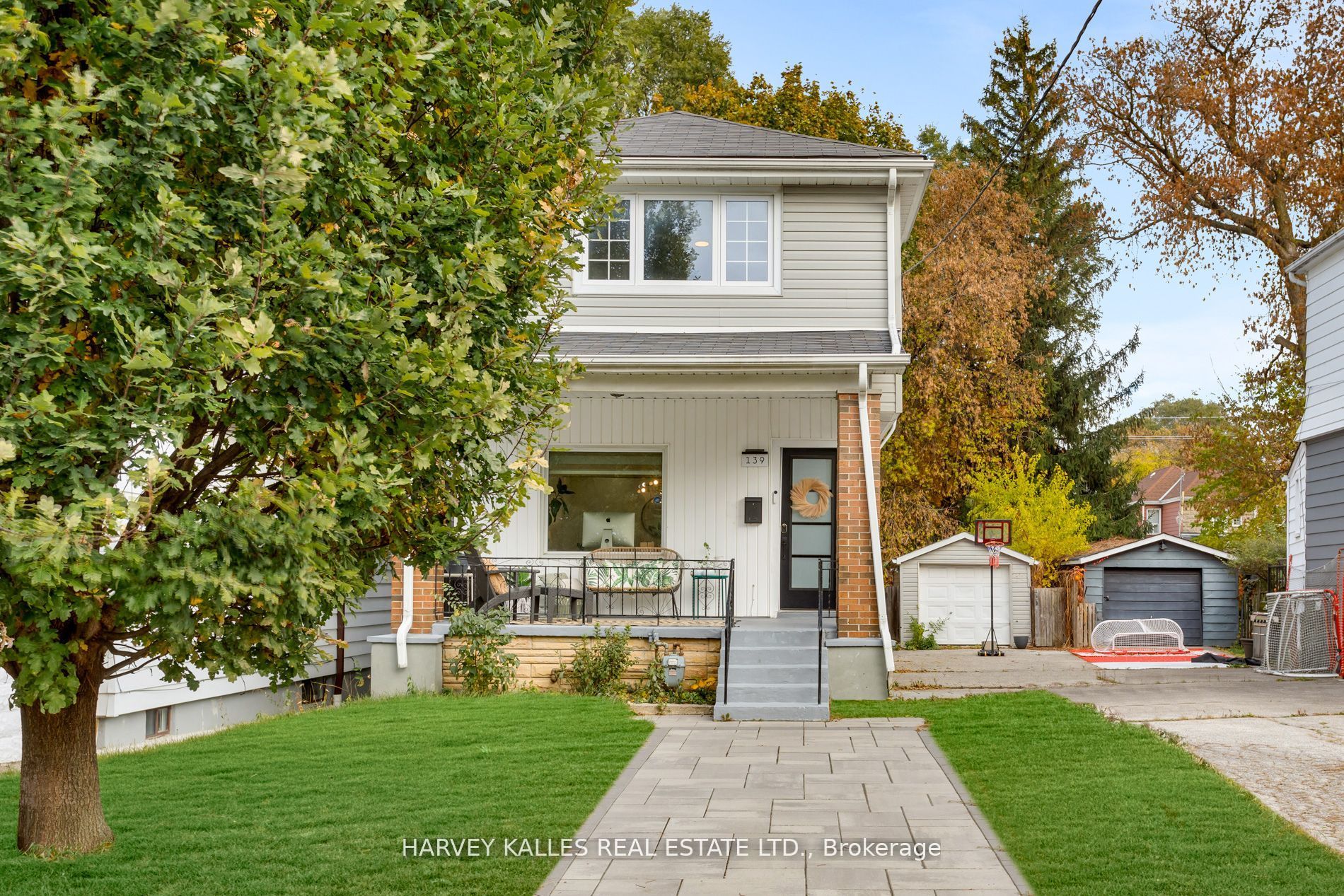 139 King Edward Avenue