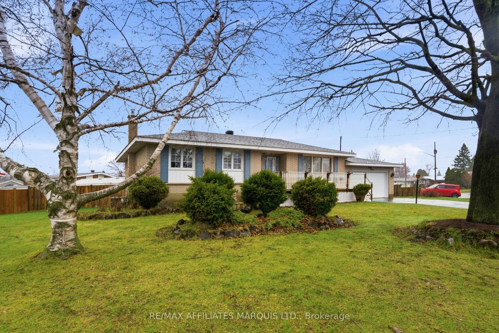 Photo of 1212 Brodeur Street, Cornwall, ON K6J 4Z2 (MLS # X13009714)