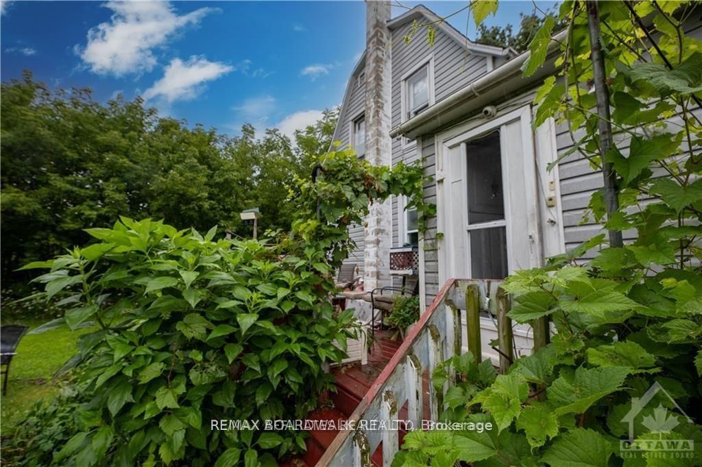 Photo of 46 Adelaide Street, Edwardsburgh/Cardinal, ON K0E 1E0 (MLS # X12873216)