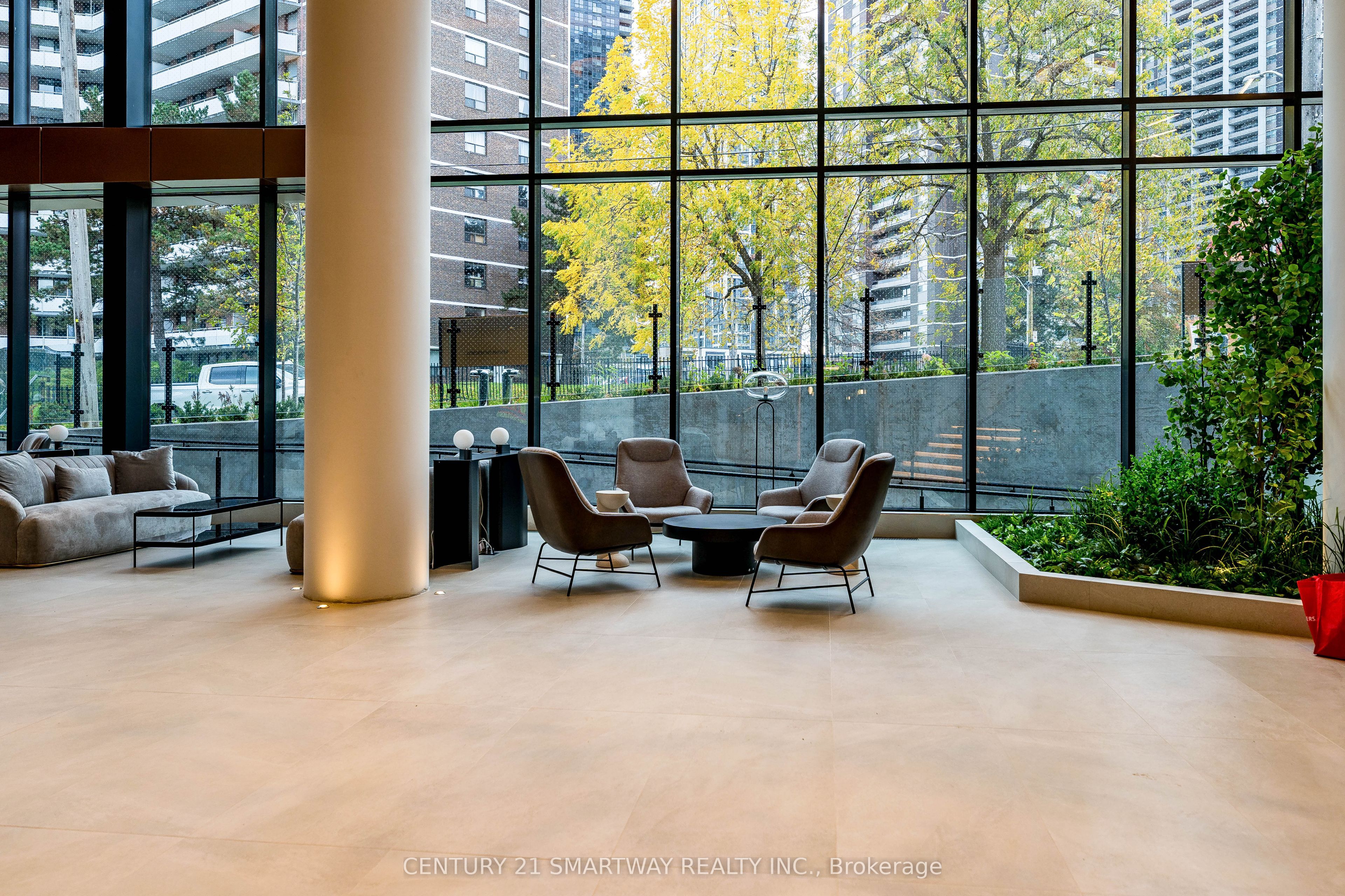 60 Central Park Roadway N/A 406