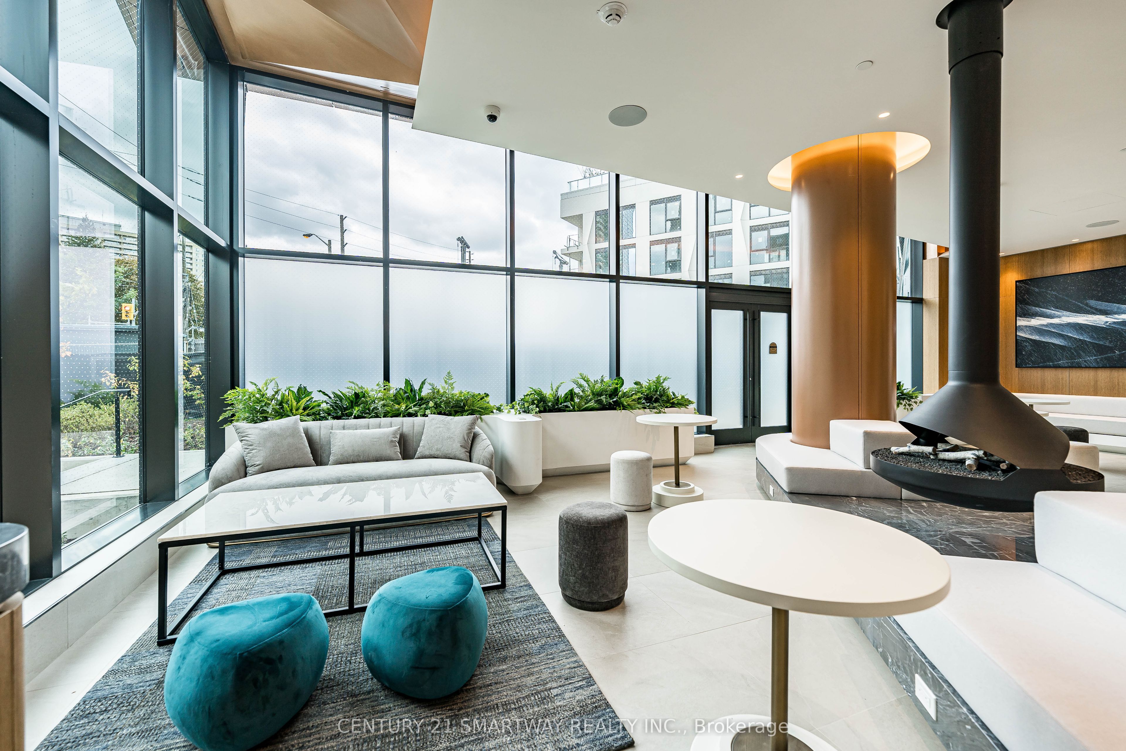 60 Central Park Roadway N/A 406