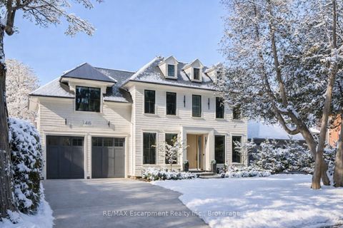 46 Second Street Oakville ON L6J 3T2