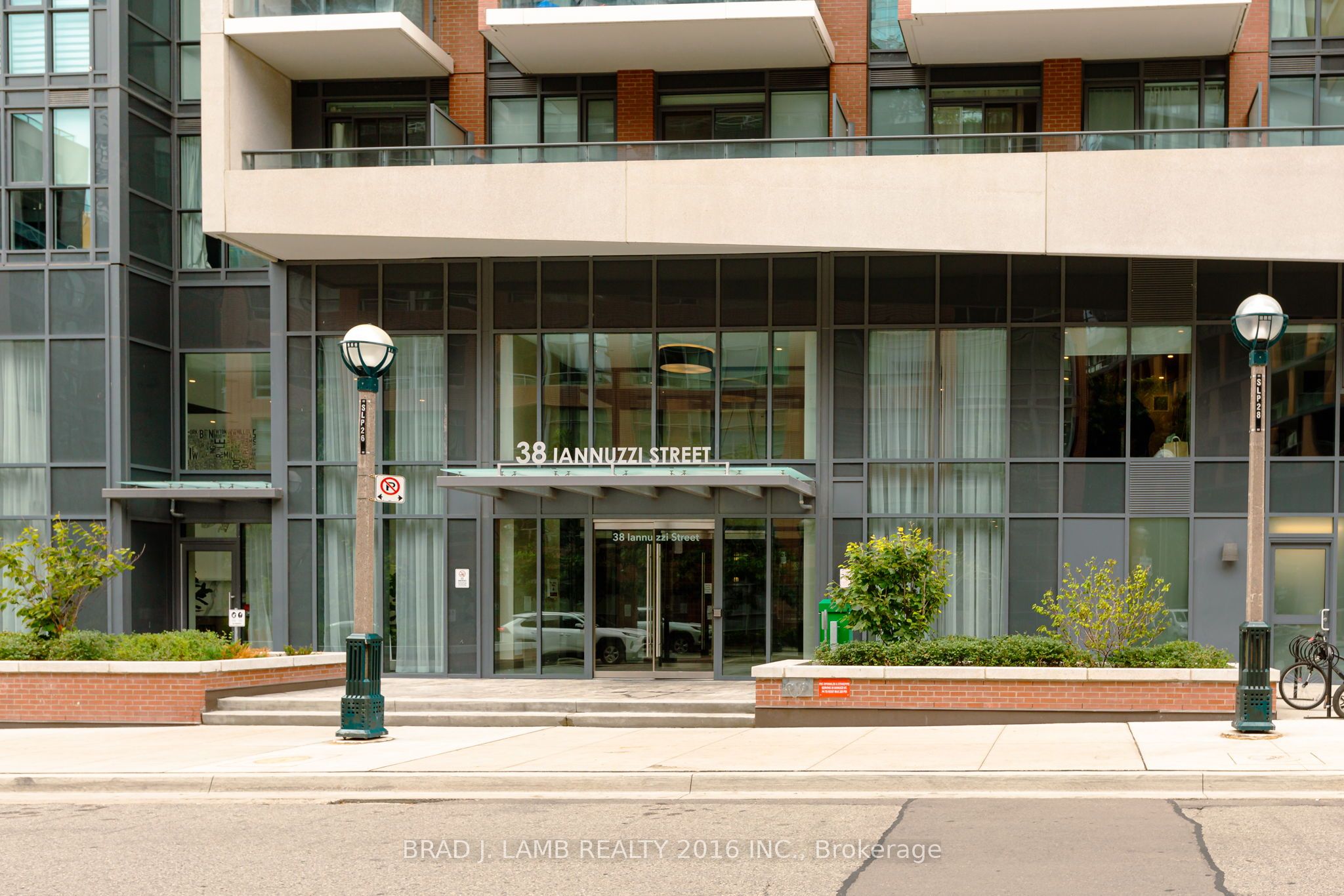 38 Iannuzzi Street 642