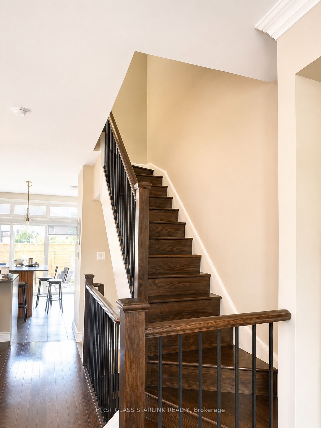 2058 Queensborough Gate 34