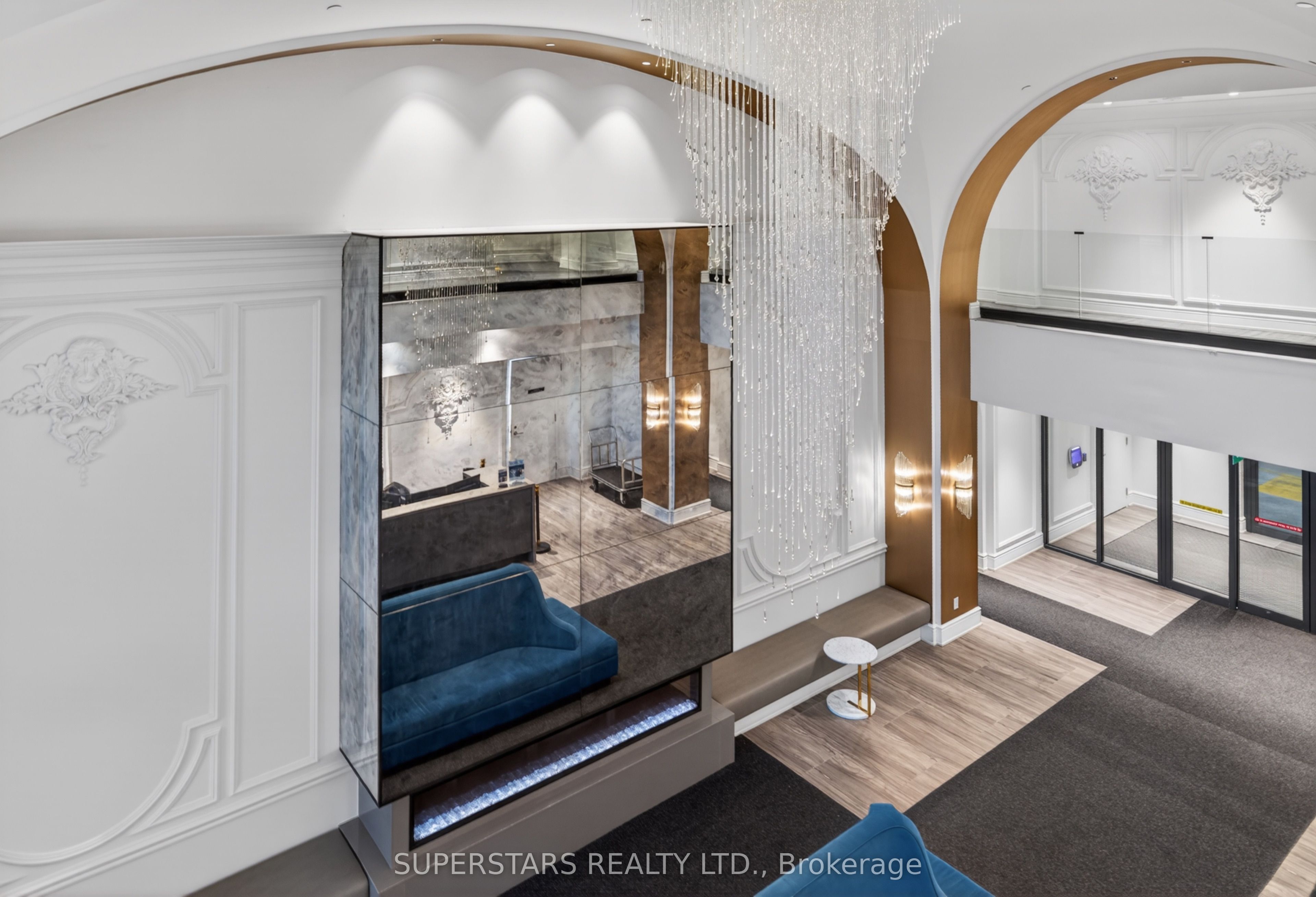 8 Cedarland Drive W118