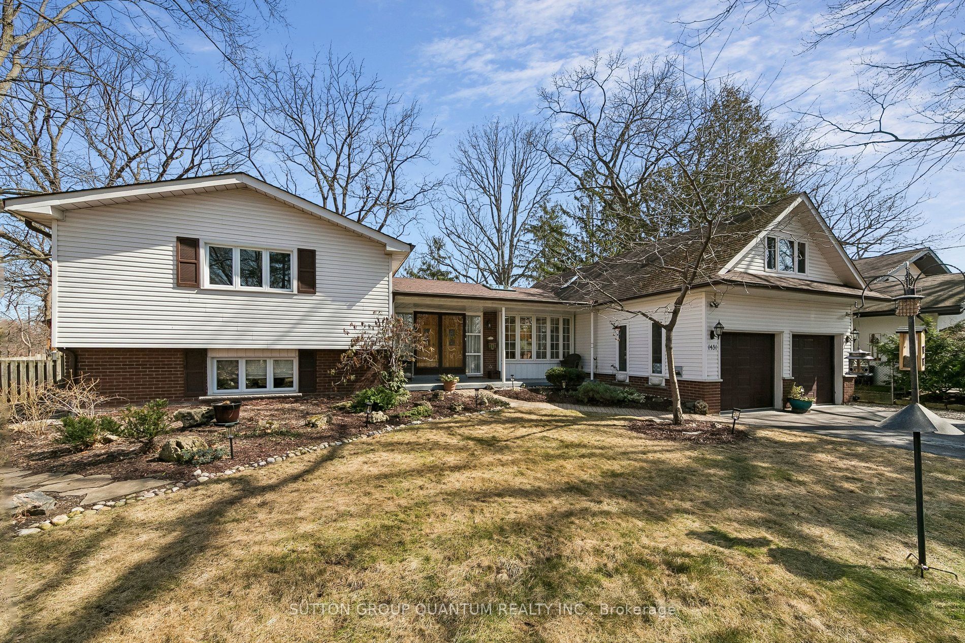 1431 Queen Victoria Avenue
