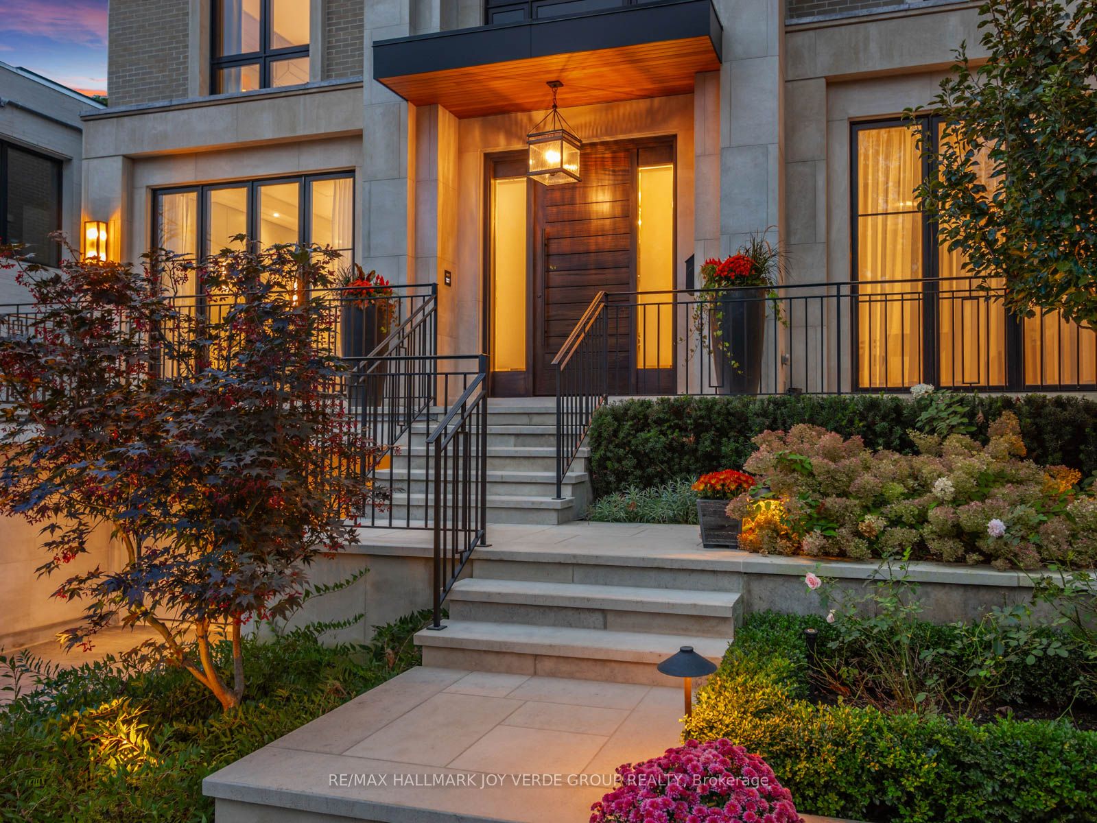 123 Rochester Avenue