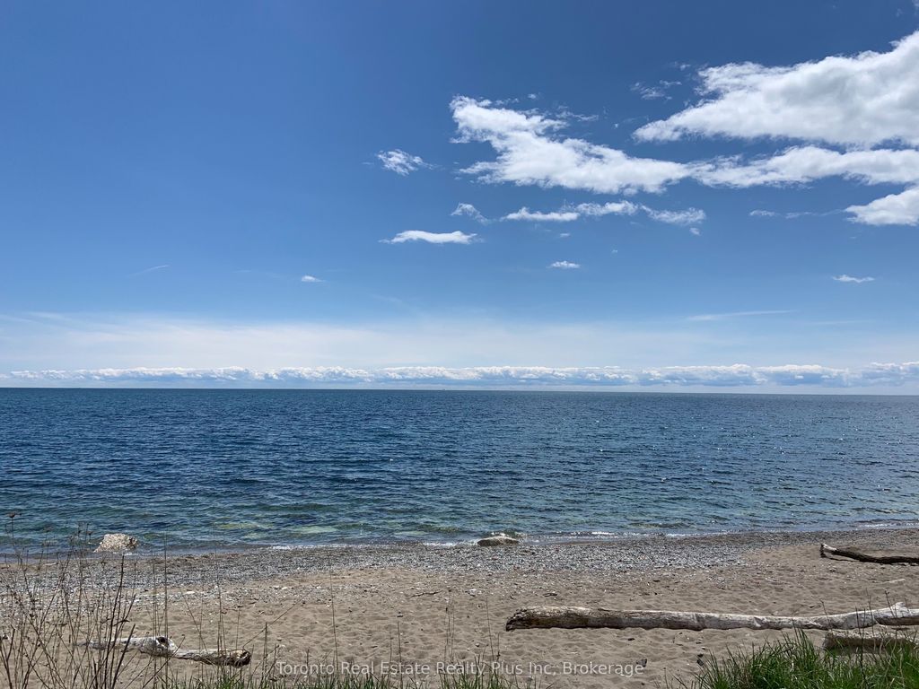 Photo of 39 Annie Craig Drive #403, Toronto, ON M8V 0H1 (MLS # W12486246)