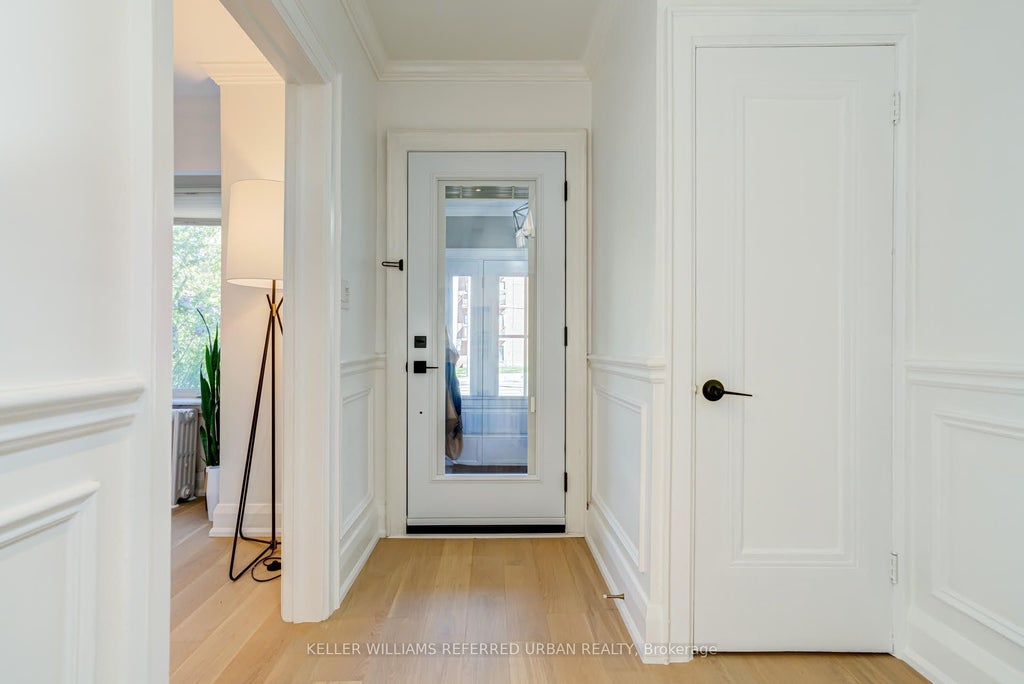 Photo of 2522 Lake Shore Boulevard W, Toronto, ON M8V 1E1 (MLS # W13783016)