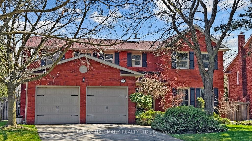 Photo of 82 Windermere Crescent S, Richmond Hill, ON L4C 6Y9 (MLS # N13041812)