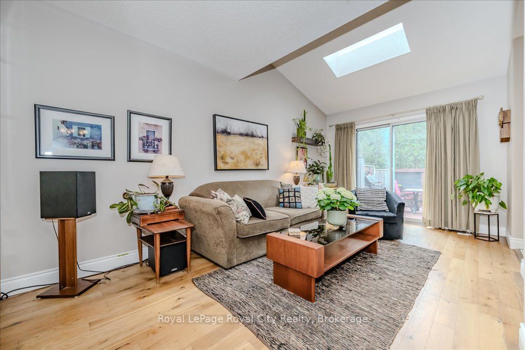 816 Village Green Boulevard