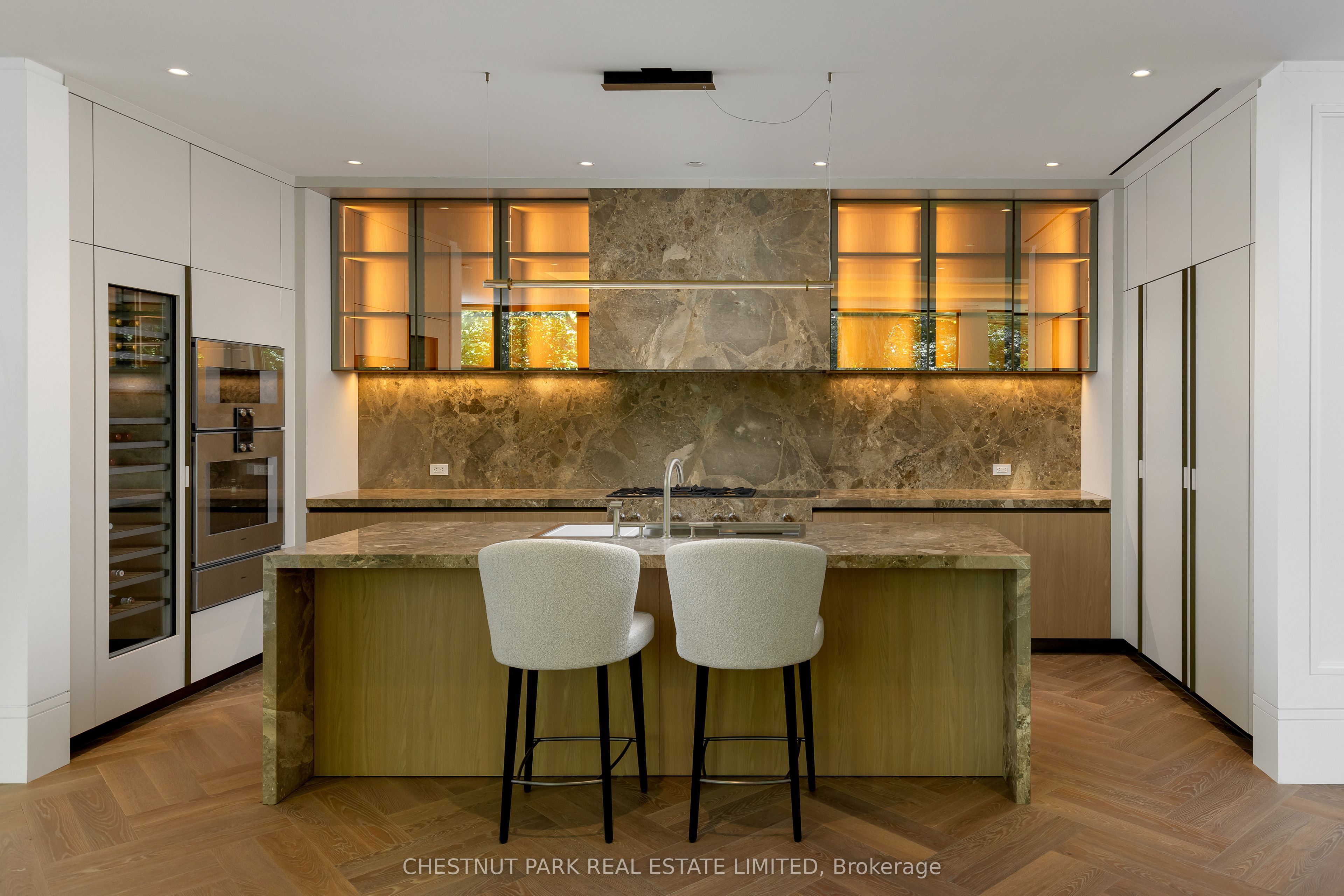 7 Dale Avenue 106