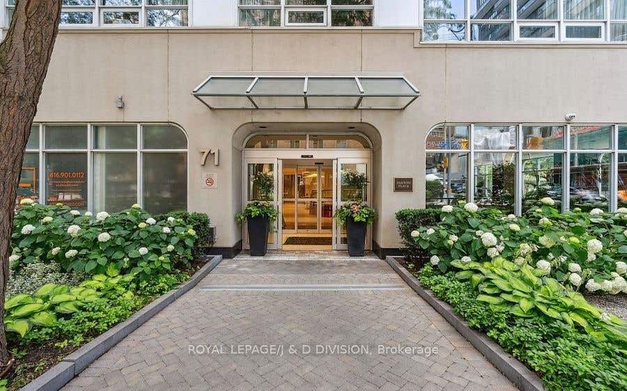 Photo of 71 Charles Street E #304, Toronto, ON M4Y 2T3 (MLS # C13513608)