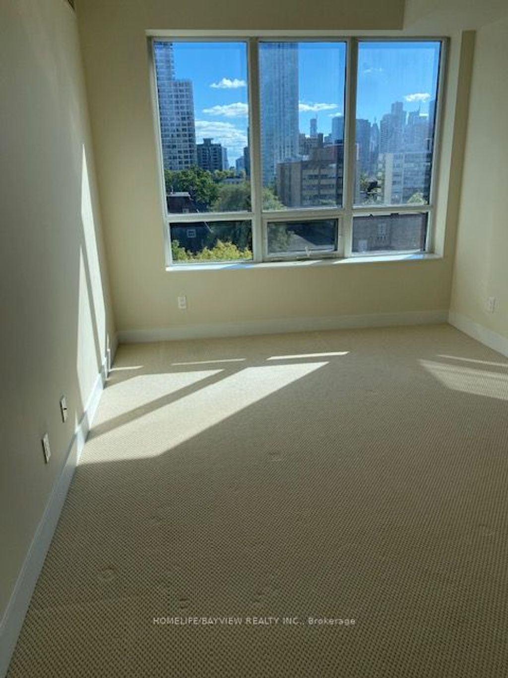 Photo of 28 LINDEN Street #605, Toronto, ON M4Y 0A4 (MLS # C12455952)