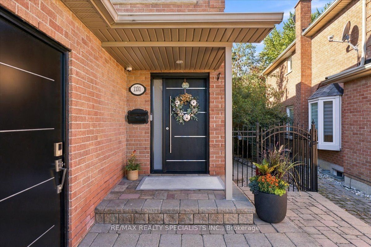 1131 Highgate Place