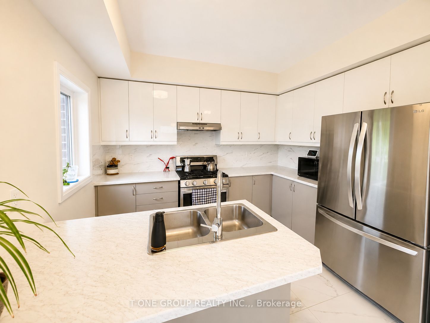 80 Fieldridge Cres Crescent