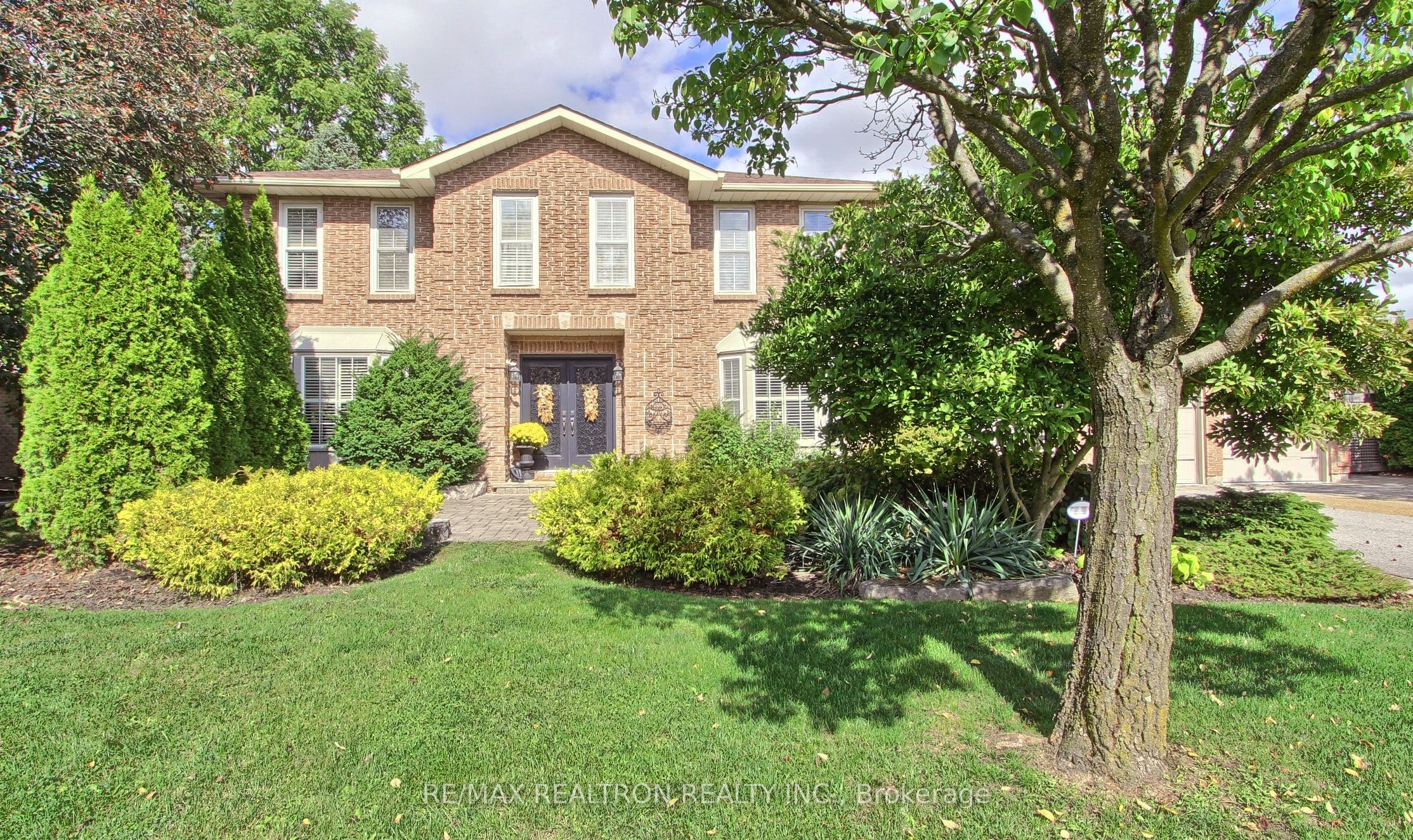 1824 Mount Albert Road