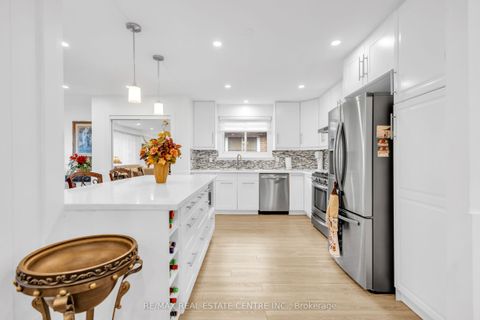 741 Mullin Way Burlington ON L7L 4J8