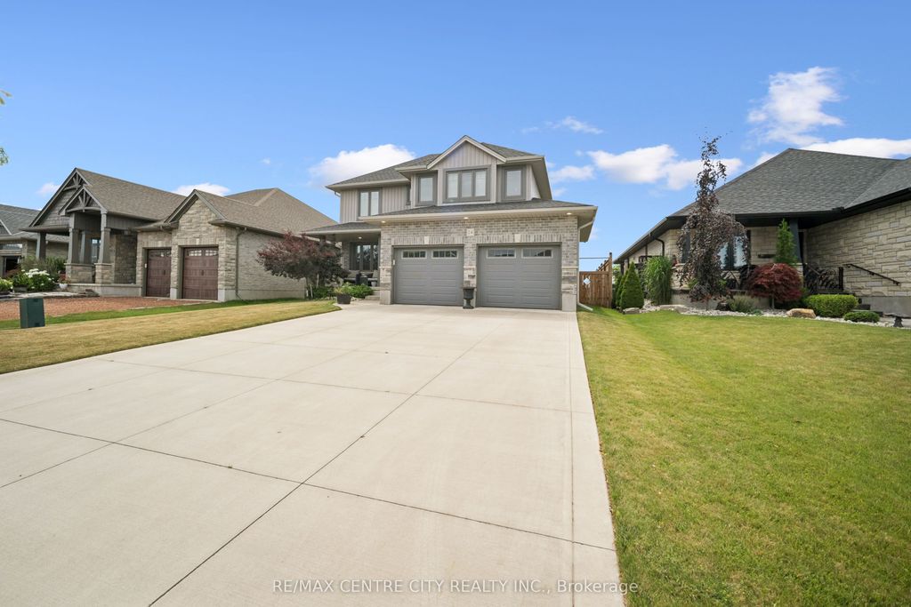 Photo of 24 Oakmont Street, St. Thomas, ON N5R 0G3 (MLS # X12606004)