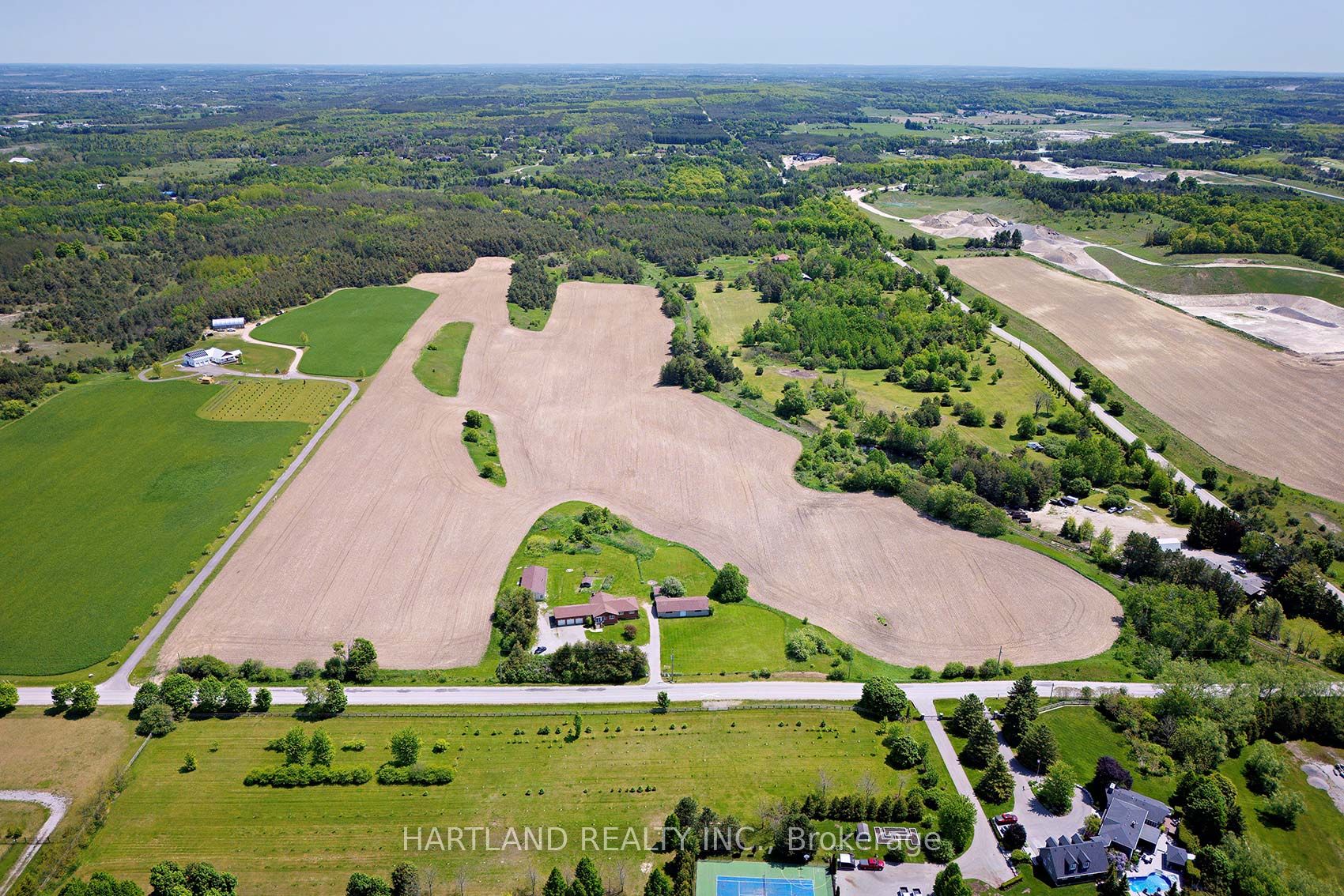 5125 Concession 4 Road E