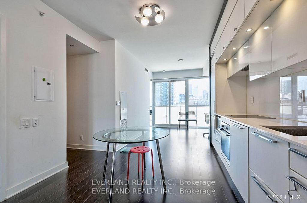 Photo of 15 Grenville Street #1702, Toronto, ON M4Y 0B9 (MLS # C12833656)