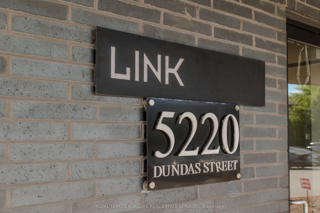 Photo of 5220 Dundas Street #D509, Burlington, ON L7L 0J4 (MLS # W14130270)