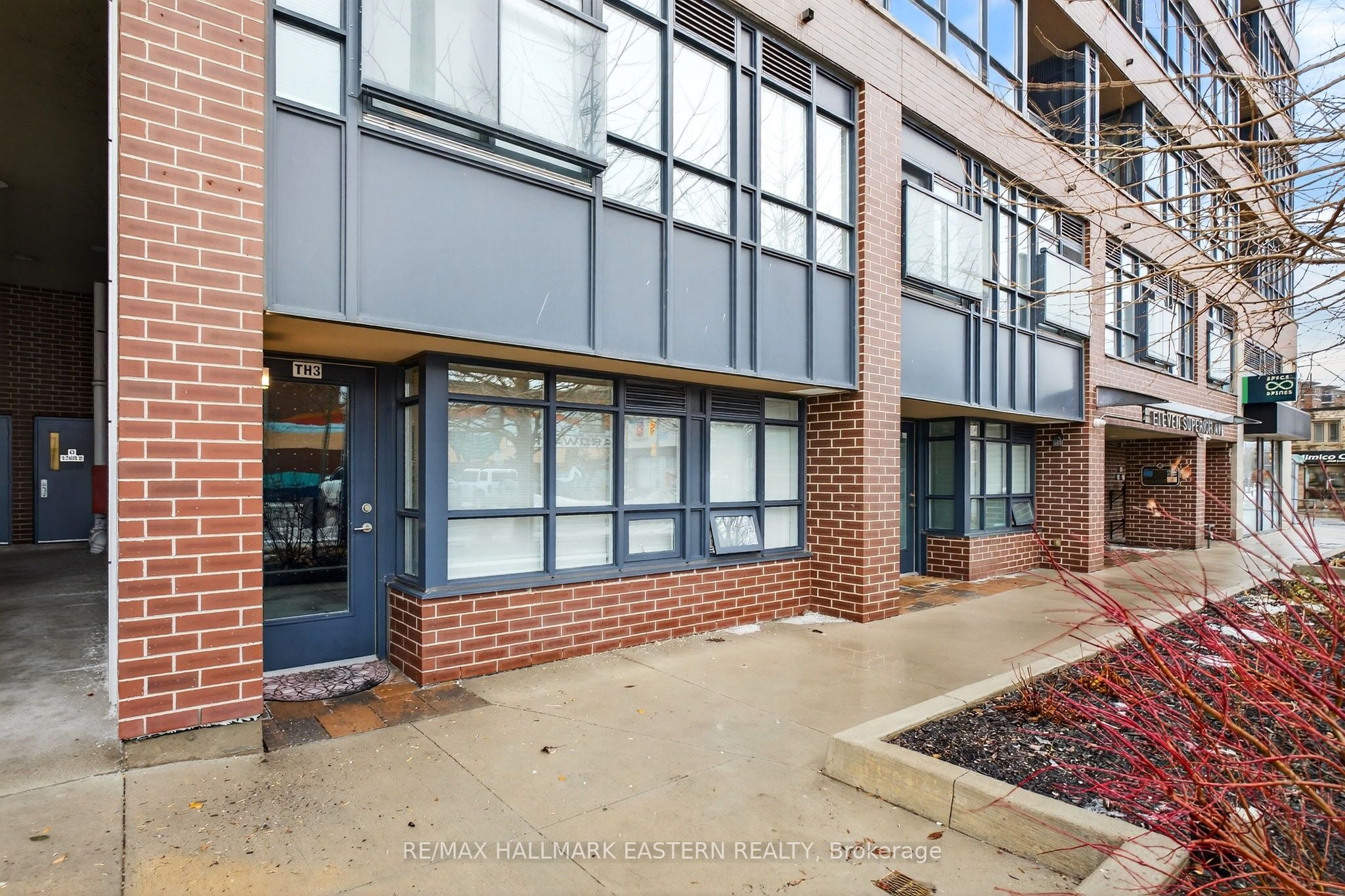 11 Superior Avenue Th3