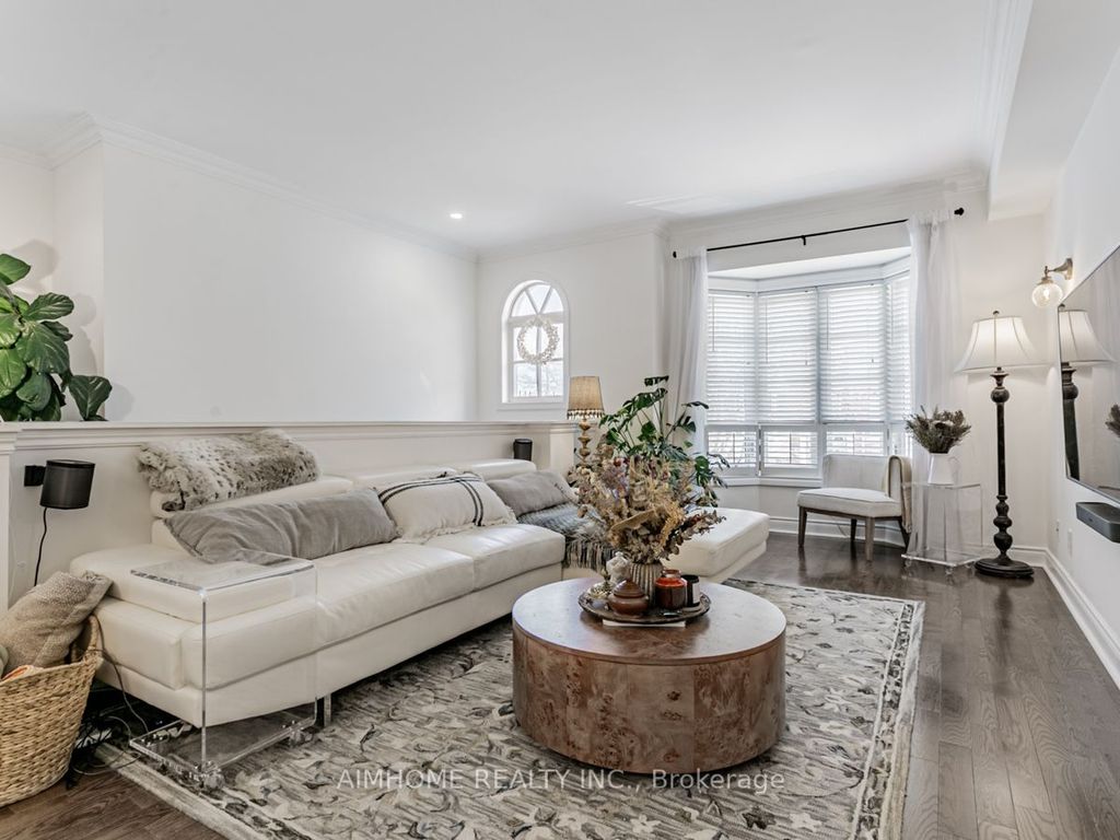 Photo of 2 Brownstone Lane, Toronto, ON M8X 2Z6 (MLS # W12448903)