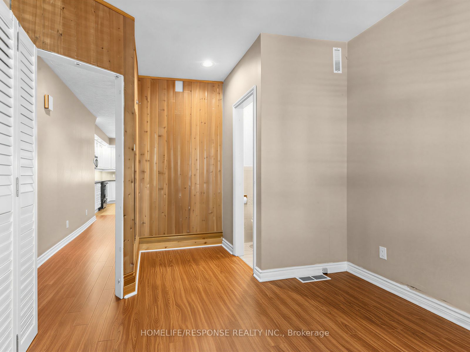 127 Lee Avenue