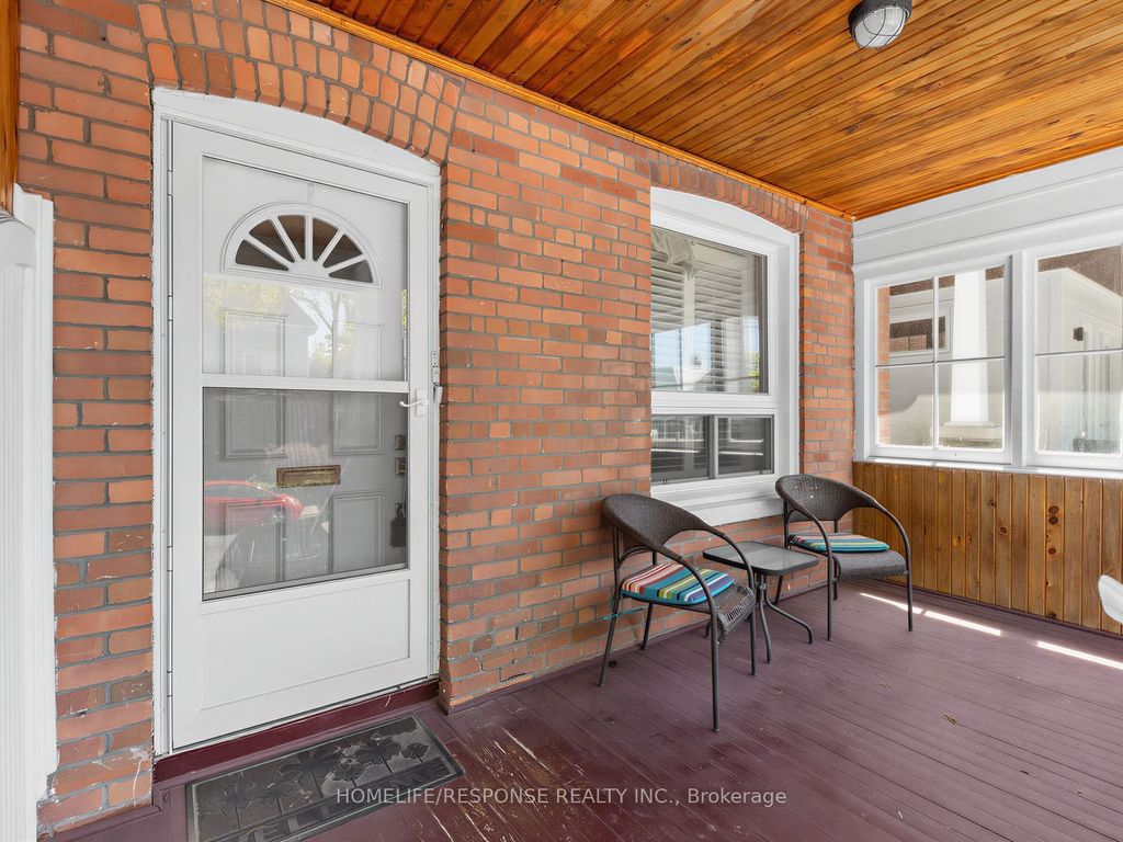 Photo of 127 Lee Avenue, Toronto, ON M4E 2P2 (MLS # E13232702)