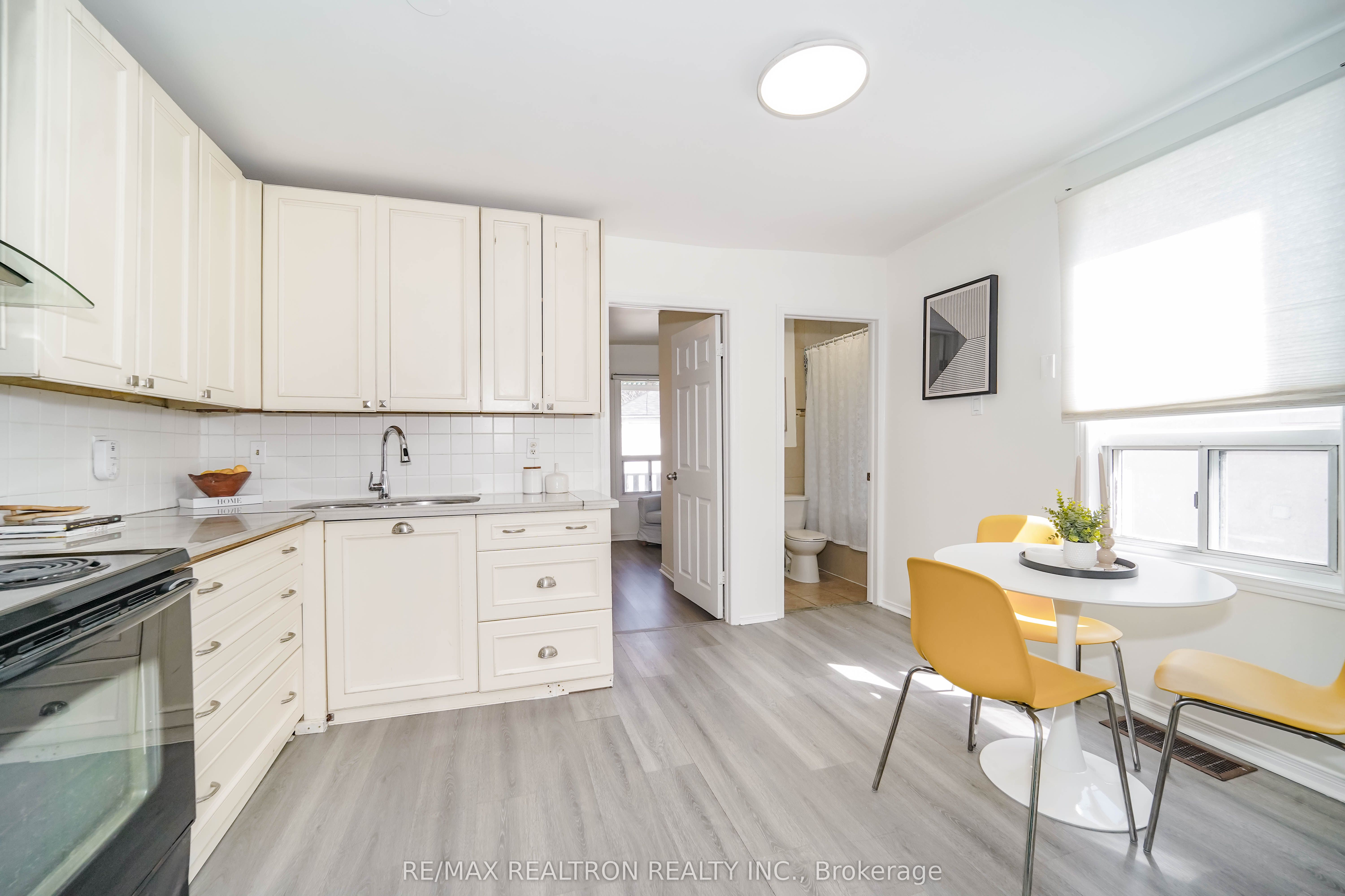 47 Greendale Avenue Upper