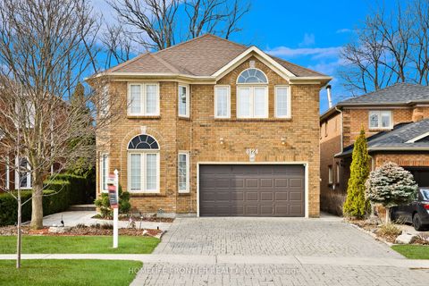 6124 Hardesty Crescent Mississauga ON L5V 1B4