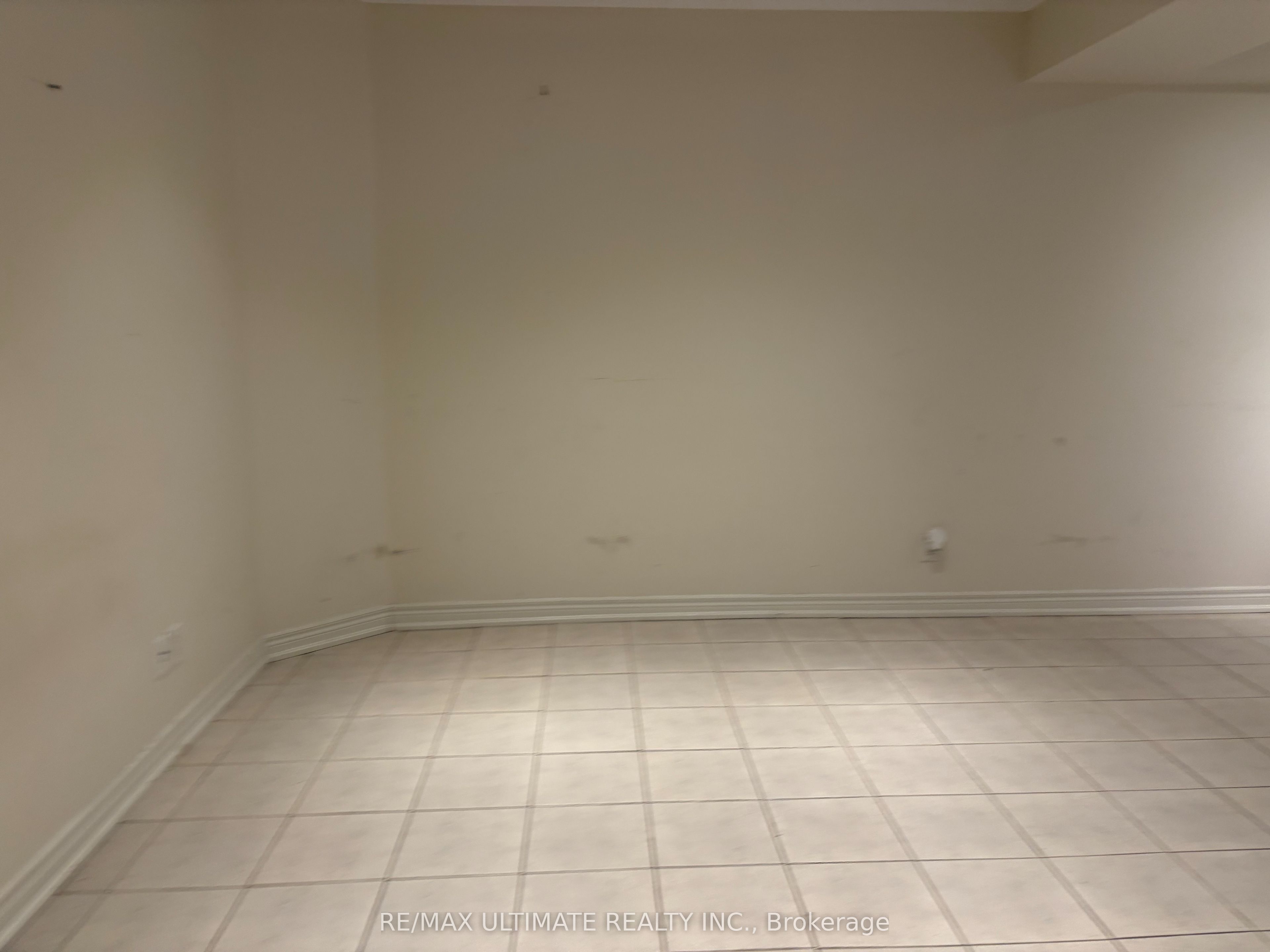 1269 Dufferin Street Lower