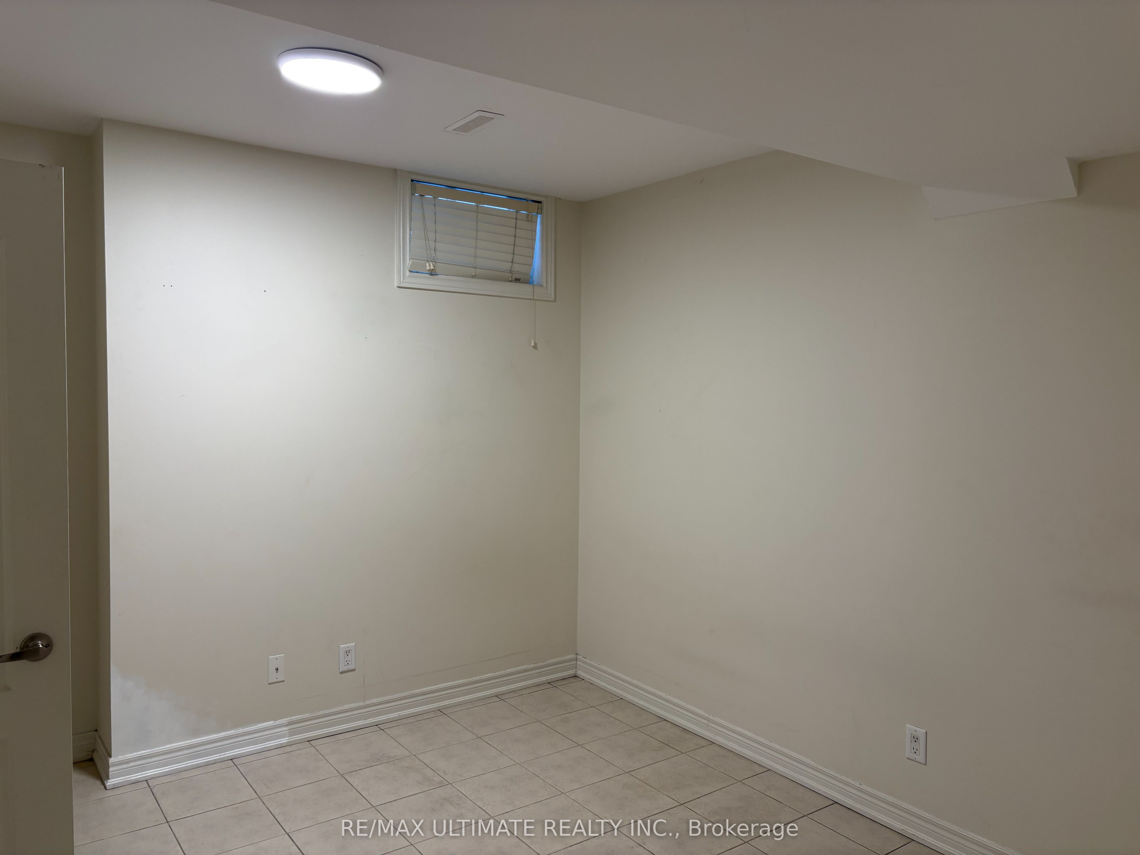 1269 Dufferin Street Lower