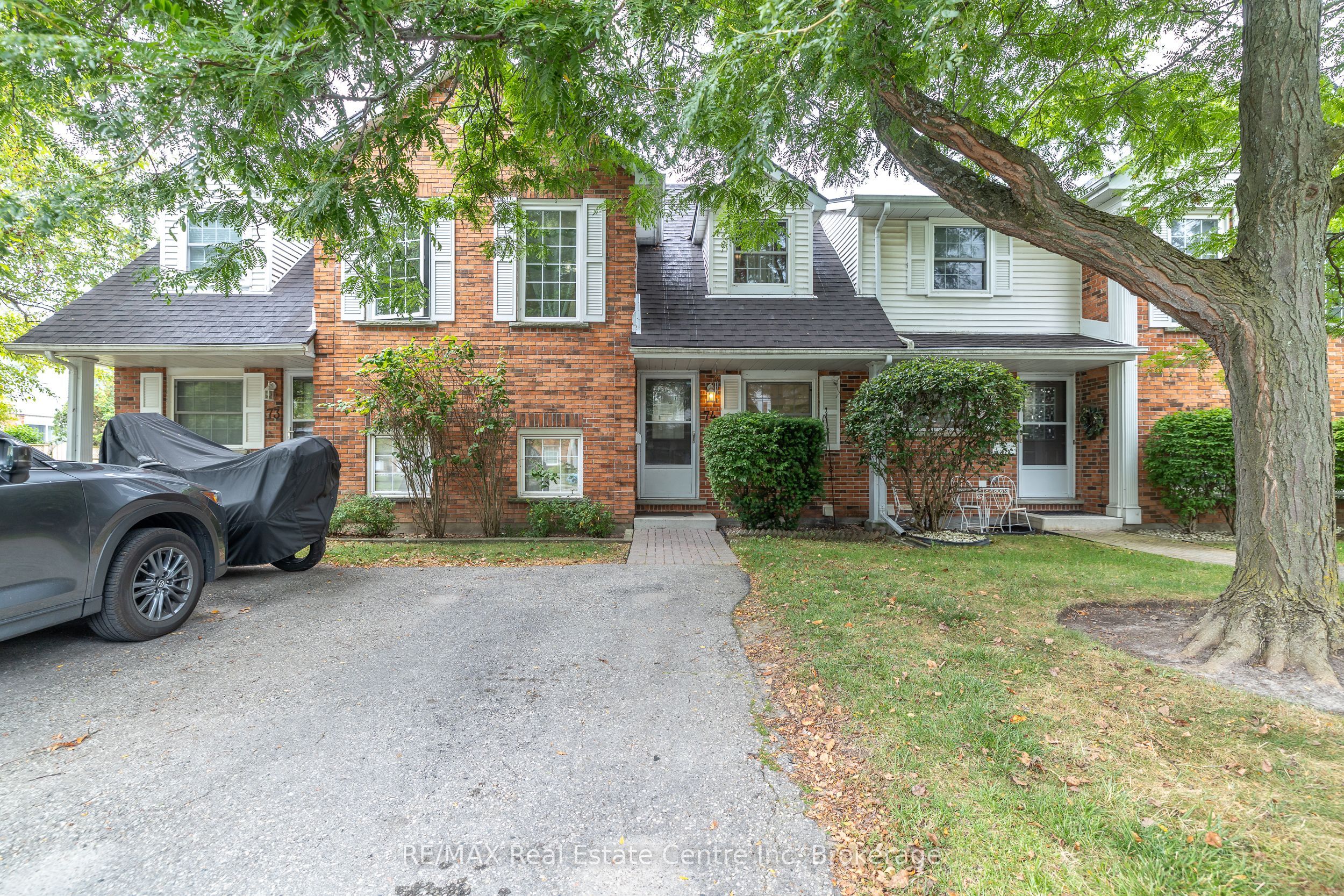 Photo 1 of 46 — 129 Victoria Road N 74, Guelph, ON N1E 6V4