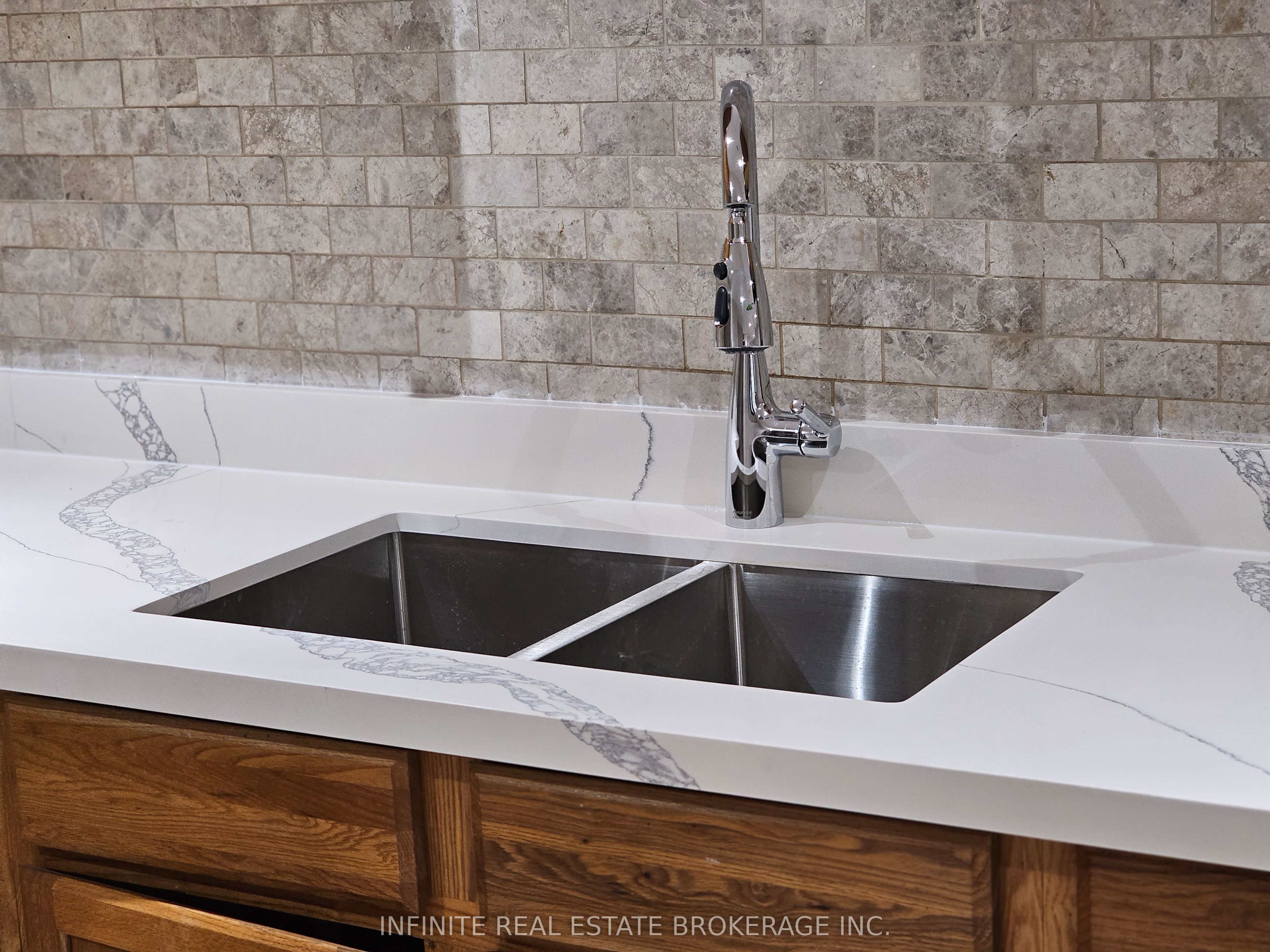 345 Queen Mary Drive