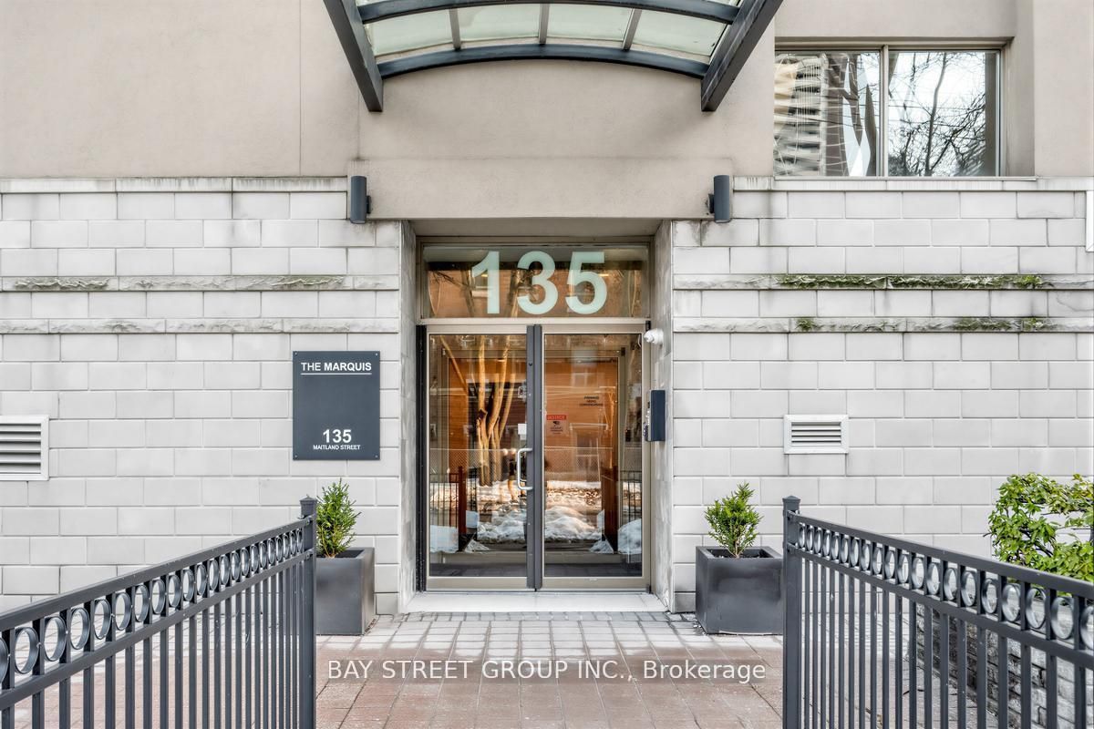 135 Maitland Street 502