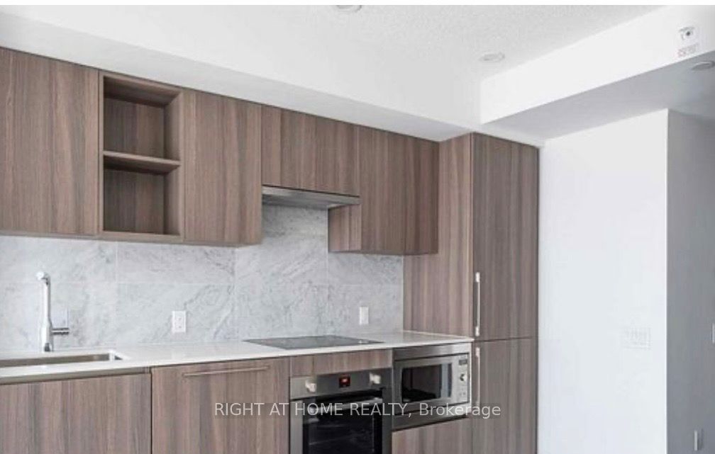 Photo of 17 BATHURST Street #3205, Toronto, ON M5V 0N1 (MLS # C13010242)