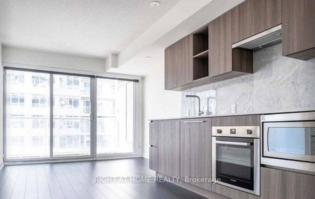 Photo of 17 BATHURST Street #3205, Toronto, ON M5V 0N1 (MLS # C13010242)
