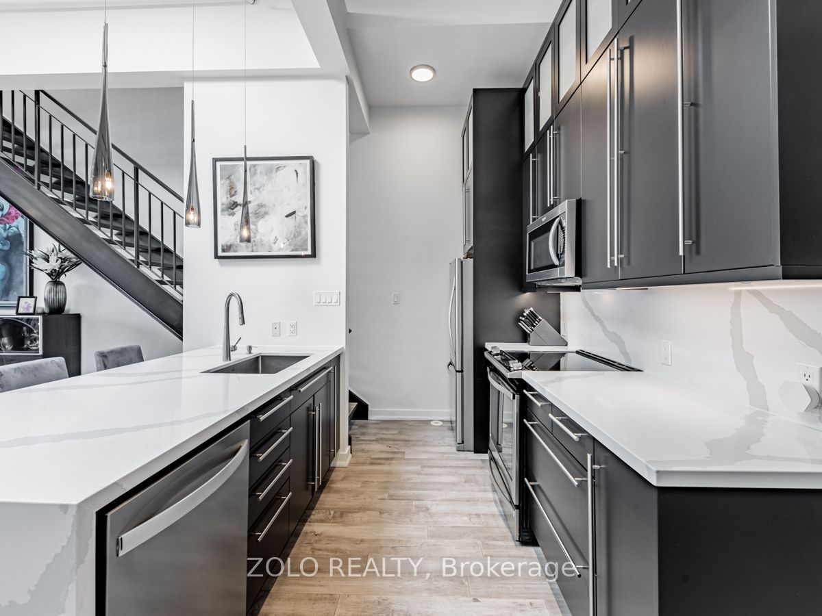 1842 Queen Street E 304