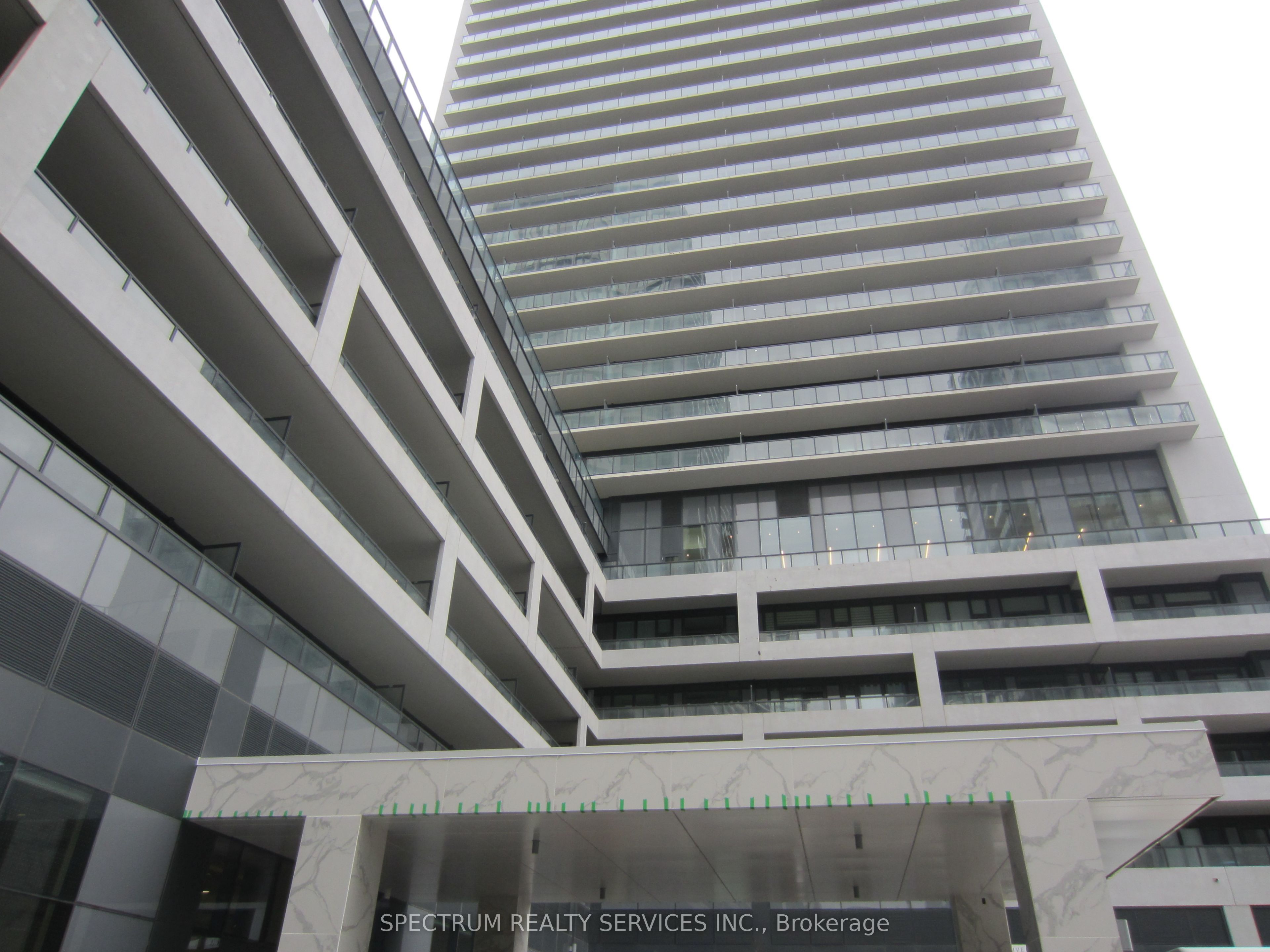 8960 Jane Street PH 208