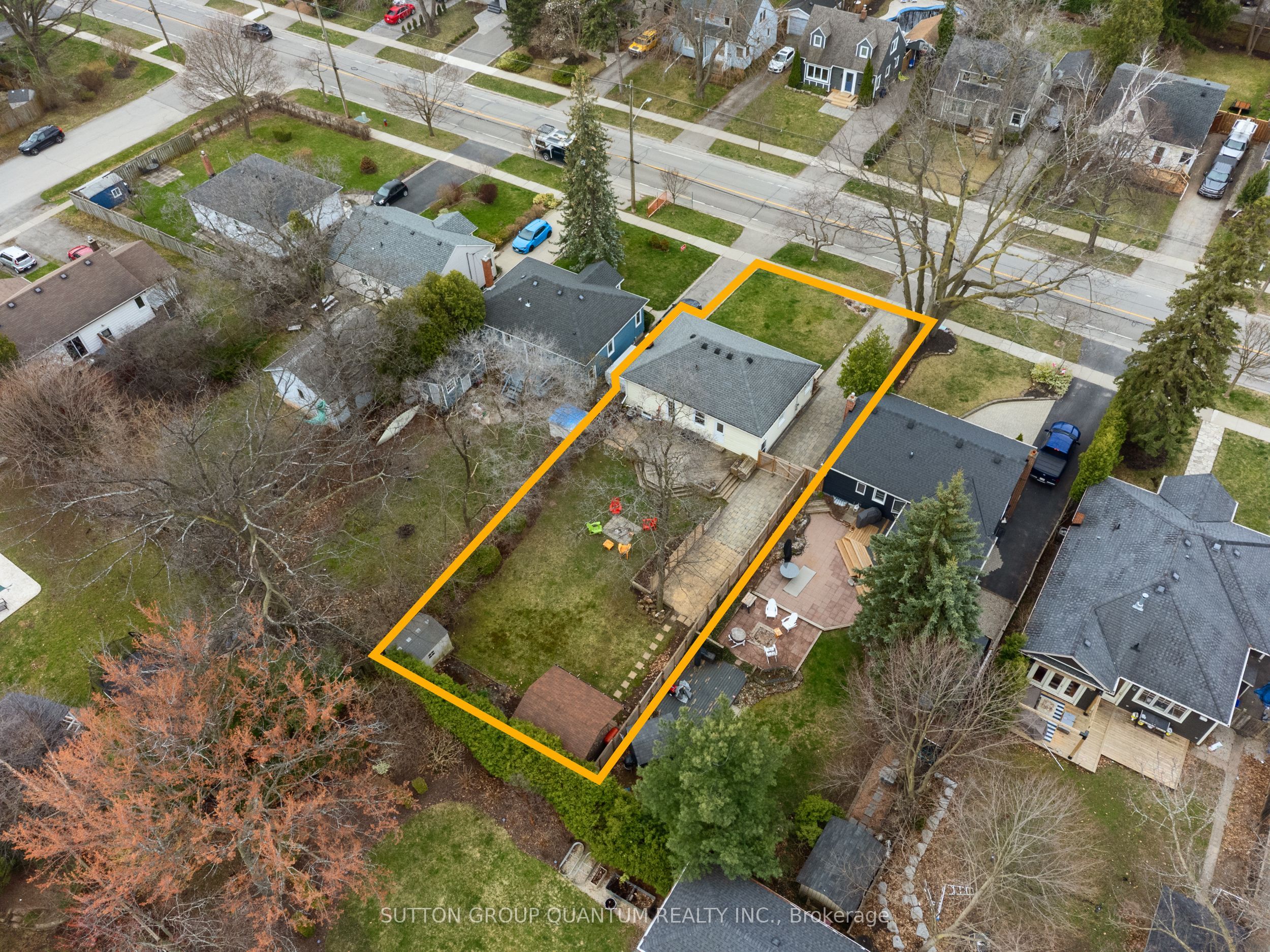 407 Queen Mary Drive